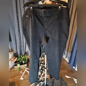 EUC WOMEN'S NINE WEST BLACK JEGGINGS SIZE 16